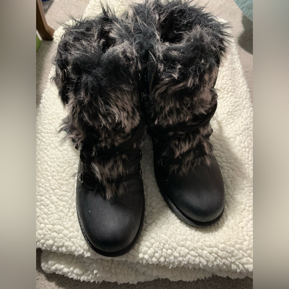 Wanted Black and Gray Faux Fur Winter Boots